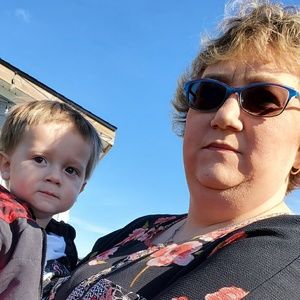 Meet your Posher, Suzanne